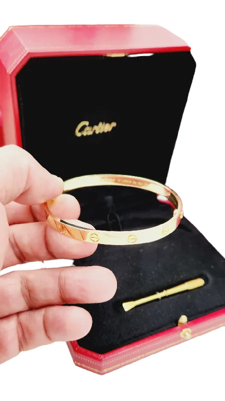 Men’s Gold Bracelets-Ladies Cartier Love Bracelet in 18K Yellow Gold - Includes Screwdriver, Cartier Box and Cartier Paper. (Size 19 | B6067517)